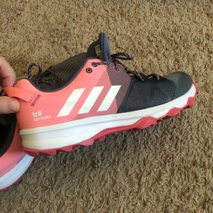 New (no box) never worn adidas cloud foam ortholite runnin shoes. Tr8 kanadia